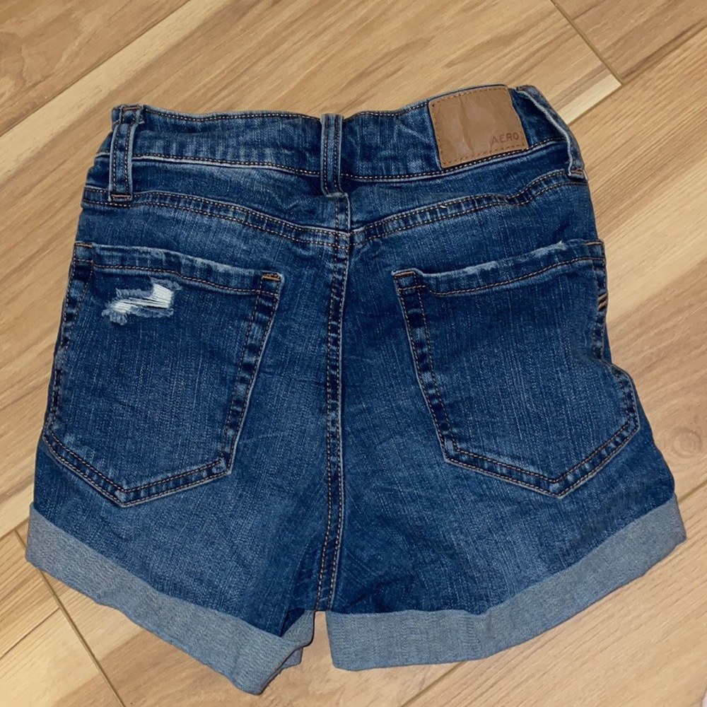 Women’s Jean Shorts - Picture 3 of 5